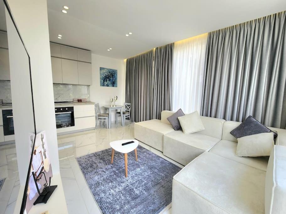 Penthouse With A City View Tirana Exteriér fotografie